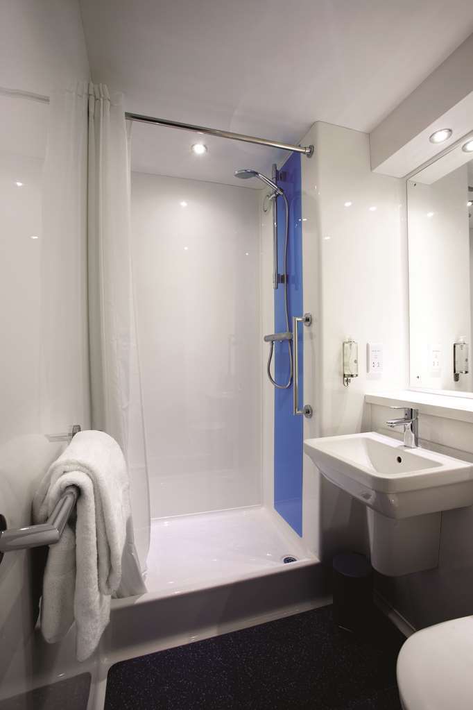Travelodge Bristol Severn View M48 Elberton Phòng bức ảnh